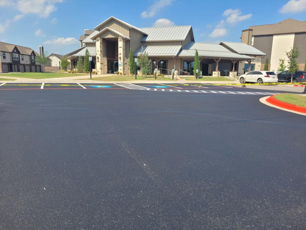 What Should I Look For In An Austin Asphalt Sealcoating Company?