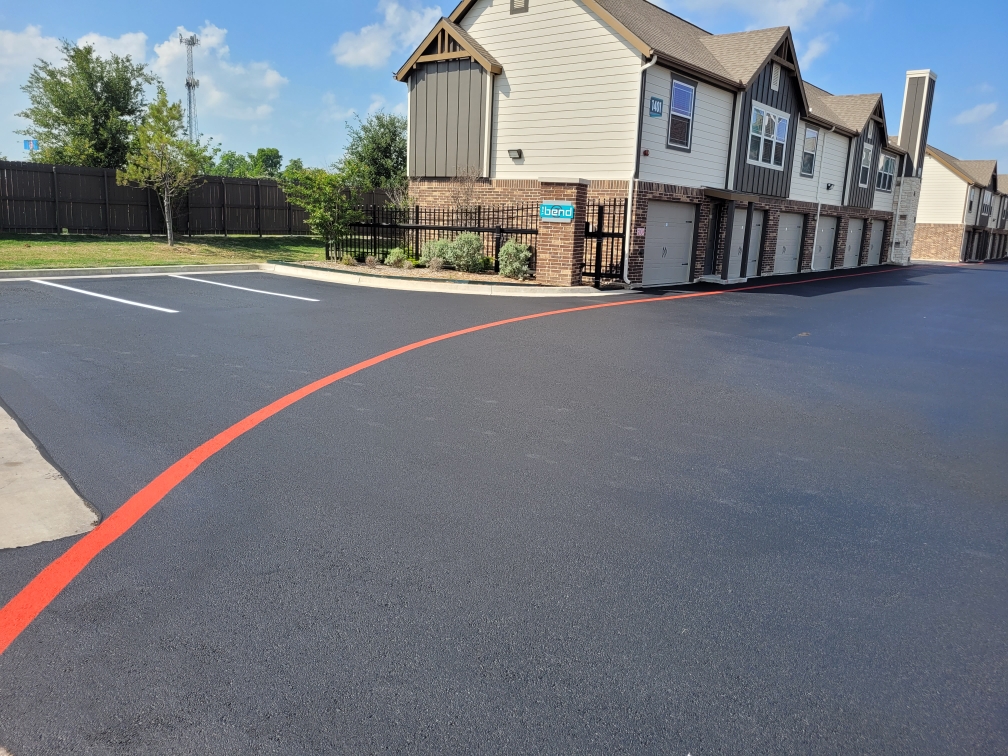 5 Signs That Show Its Time For Asphalt Sealcoating ASAP!